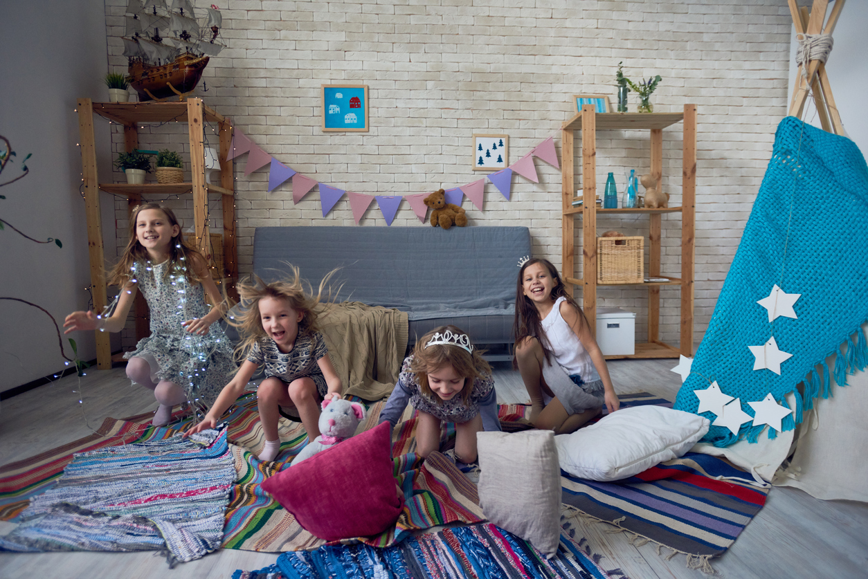 9 Methods to Manage Your Playroom